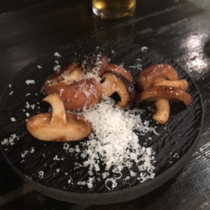 ■あずき色のマーカス 天満でさくっと立ち飲み